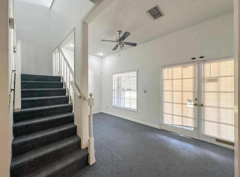 336 E Plant St, Winter Garden, FL à louer - Photo intérieure – Image 3 sur 18