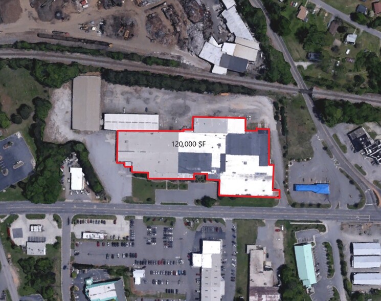 1243 E Garner Bagnal Blvd, Statesville, NC à louer - Photo de l’immeuble – Image 2 sur 20