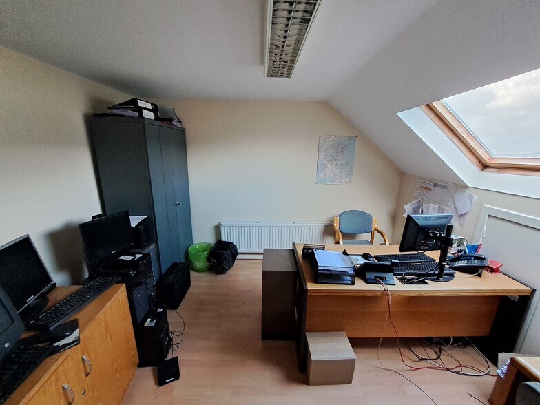 5-7 Kingsknowe Park, Edinburgh à vendre - Photo de l’immeuble – Image 3 sur 3