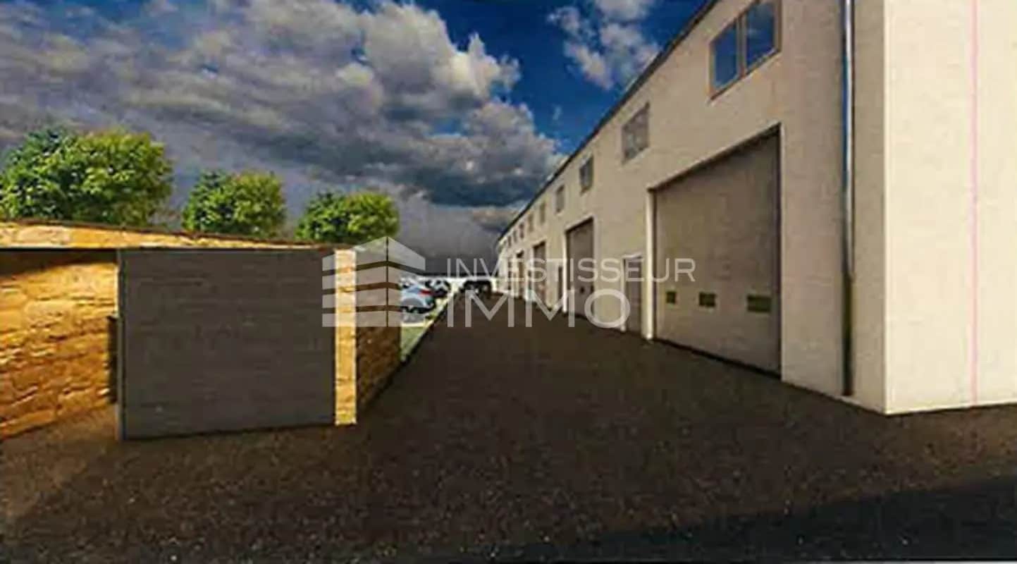 Local d’activités dans Pécy à louer Photo de l’immeuble– Image 1 sur 7