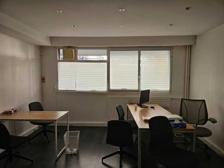 Bureau dans Boulogne-Billancourt à louer - Photo de l’immeuble – Image 2 sur 14