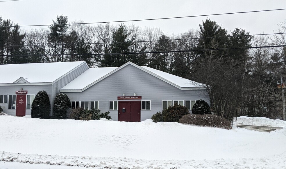 114 Perimeter Rd, Nashua, NH à louer - Photo de l’immeuble – Image 3 sur 19