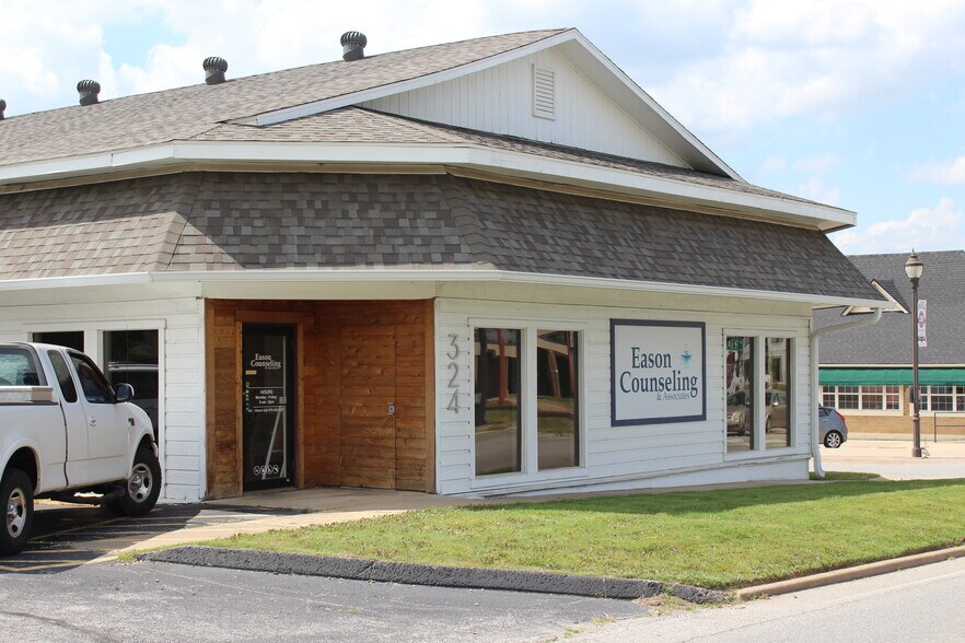 324 N 2nd St, Rogers, AR à louer - Photo de l’immeuble – Image 2 sur 6