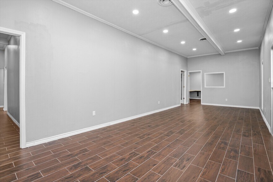 609 Ellis Ave, Lufkin, TX à vendre - Photo de l’immeuble – Image 3 sur 25