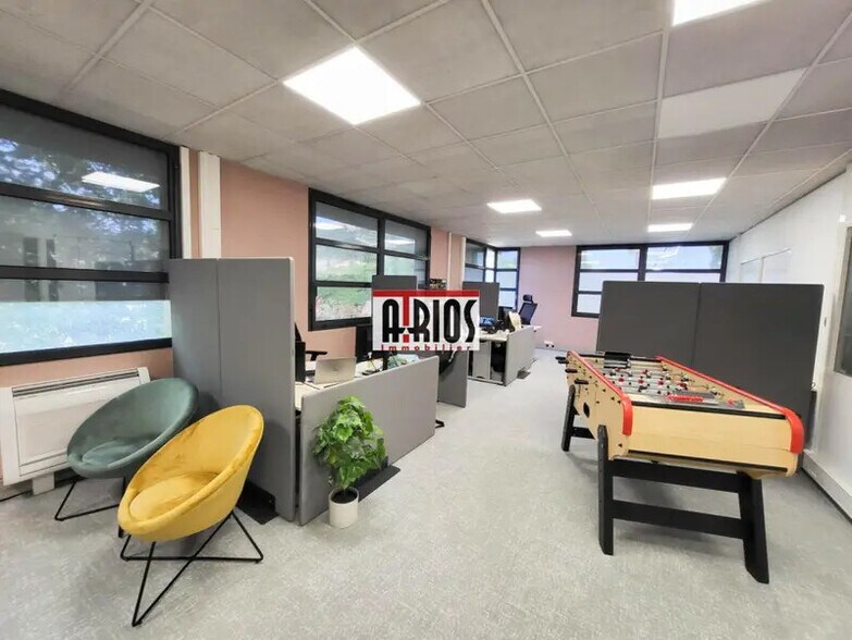 Local d'activités dans La Seyne-sur-Mer à vendre - Photo intérieure – Image 1 sur 6