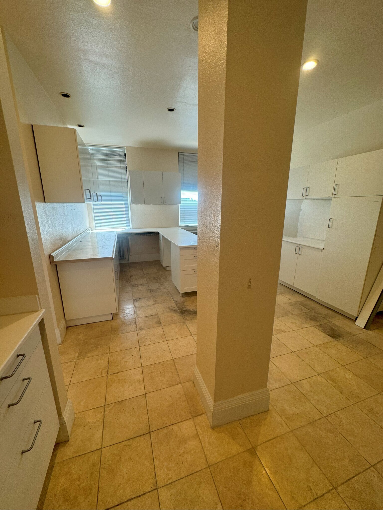 400 29th St, Oakland, CA à louer Photo intérieure– Image 1 sur 1