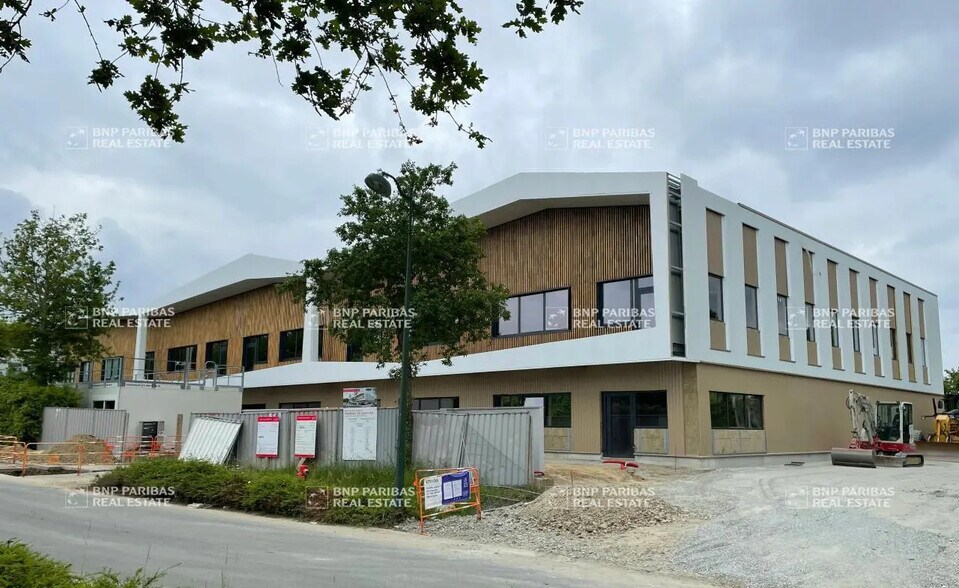 Bureau dans Carquefou à louer - Photo de l’immeuble – Image 1 sur 15