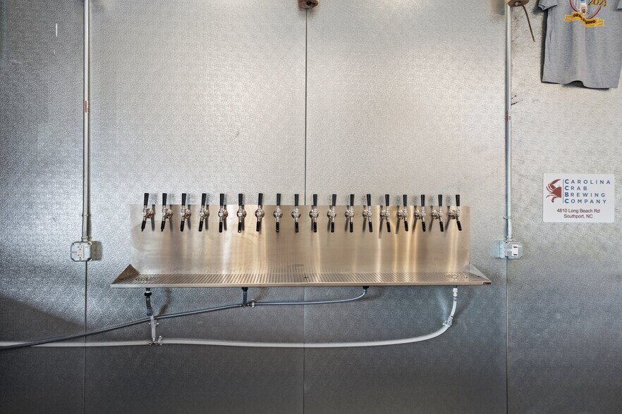 4810 Long Beach Rd SE, Southport, NC à vendre - Photo intérieure – Image 2 sur 83