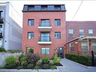 Plus de détails pour 1058 62nd St, Brooklyn, NY - Logement à vendre