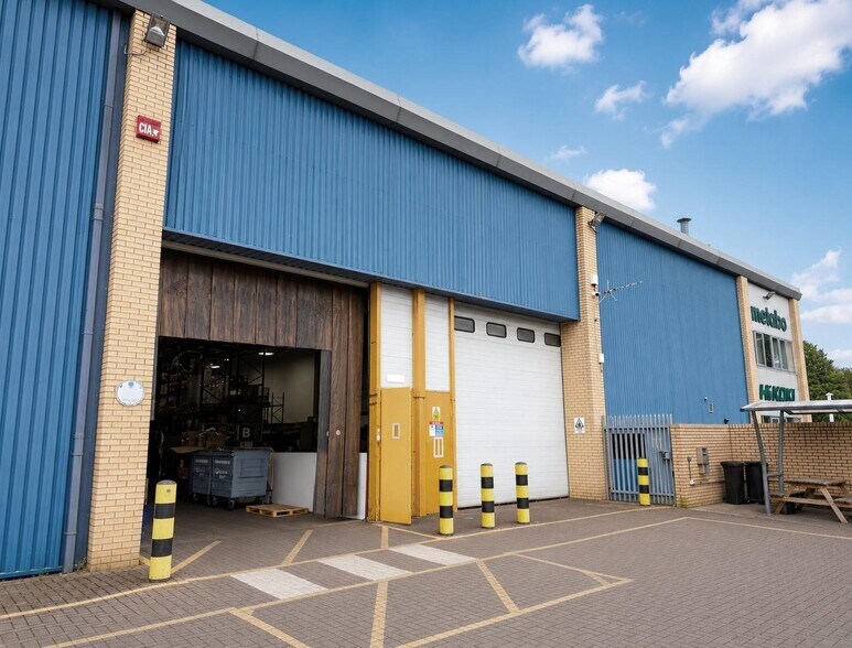 Majestic Rd, Nursling à louer - Photo de l’immeuble – Image 3 sur 3