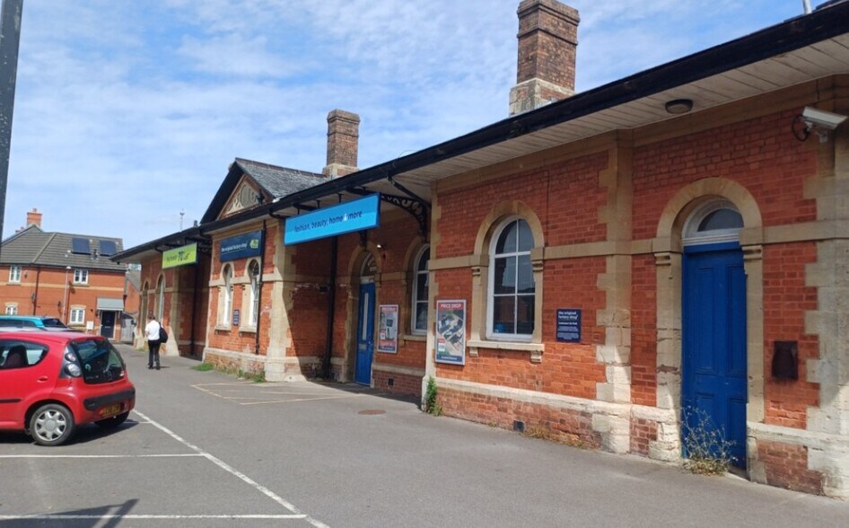 Great Western Rd, Chard à vendre - Photo de l’immeuble – Image 3 sur 6