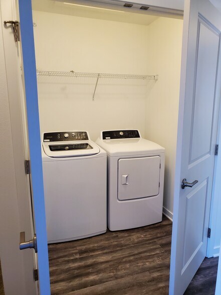 210 Wilson St, Van Meter, IA à vendre - Photo de l’immeuble – Image 2 sur 21