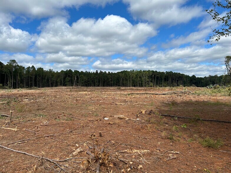 2351 Tanner Rd, Rocky Mount, NC à vendre - Photo de l’immeuble – Image 3 sur 4