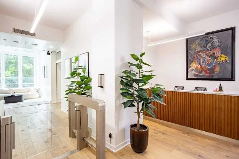 1 Bis Avenue De La République, Paris à louer - Photo de l’immeuble – Image 2 sur 43