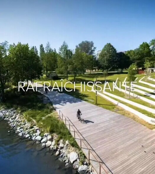 Industriel/Logistique dans Vichy à vendre - Photo de l’immeuble – Image 3 sur 10