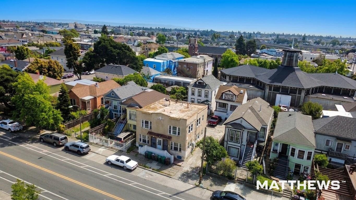 1627 Foothill Blvd, Oakland, CA à vendre Photo principale– Image 1 sur 4