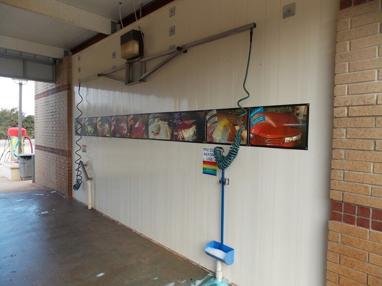 5102 S Sooner Rd, Oklahoma City, OK à vendre - Photo intérieure – Image 2 sur 16