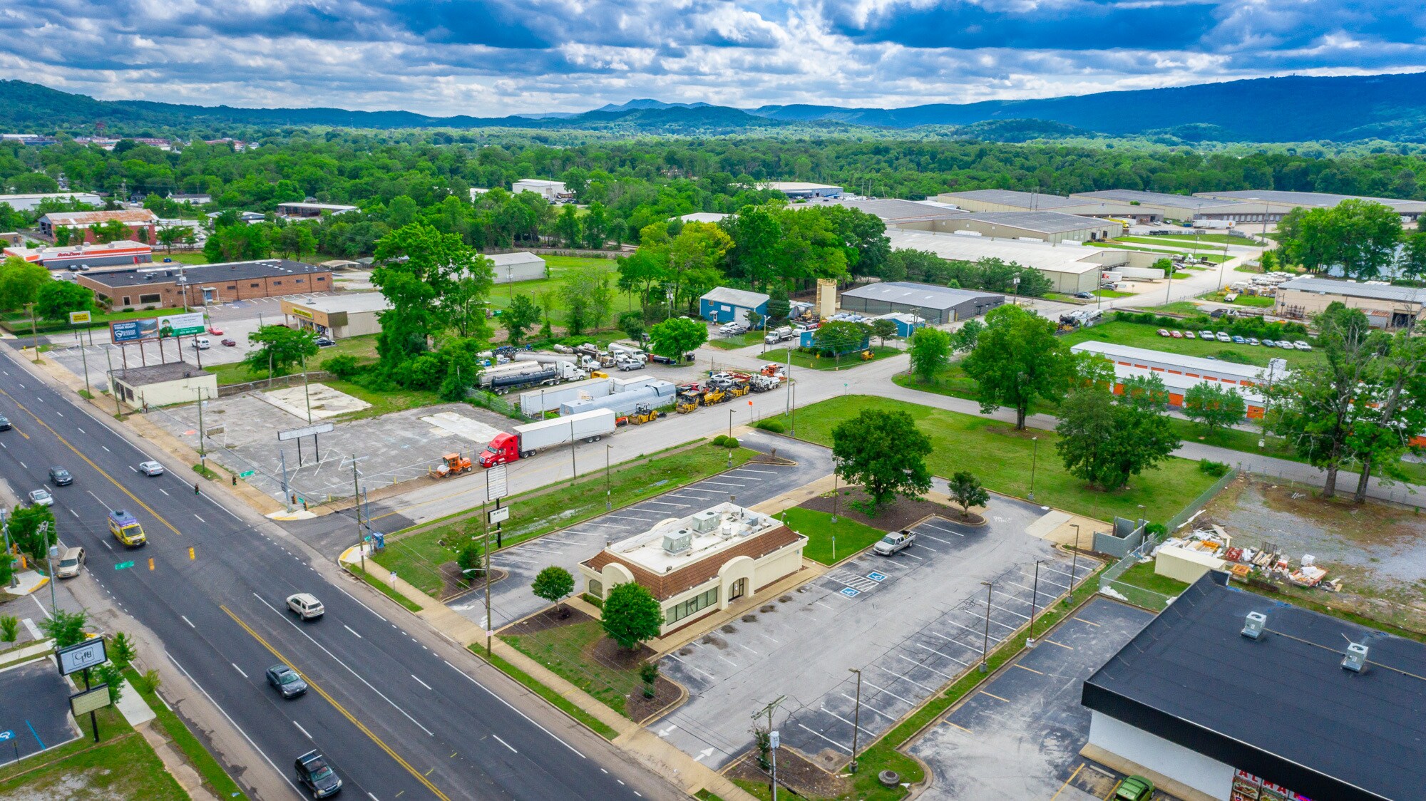 4115 Rossville Blvd, Chattanooga, TN à vendre Photo principale– Image 1 sur 12
