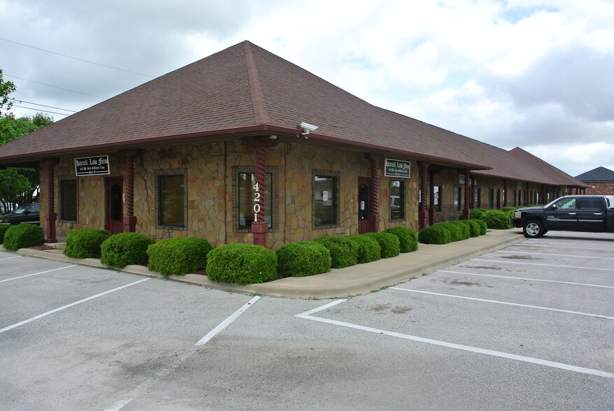 4201 W Stan Schlueter Loop, Killeen, TX à louer - Photo de l’immeuble – Image 3 sur 13