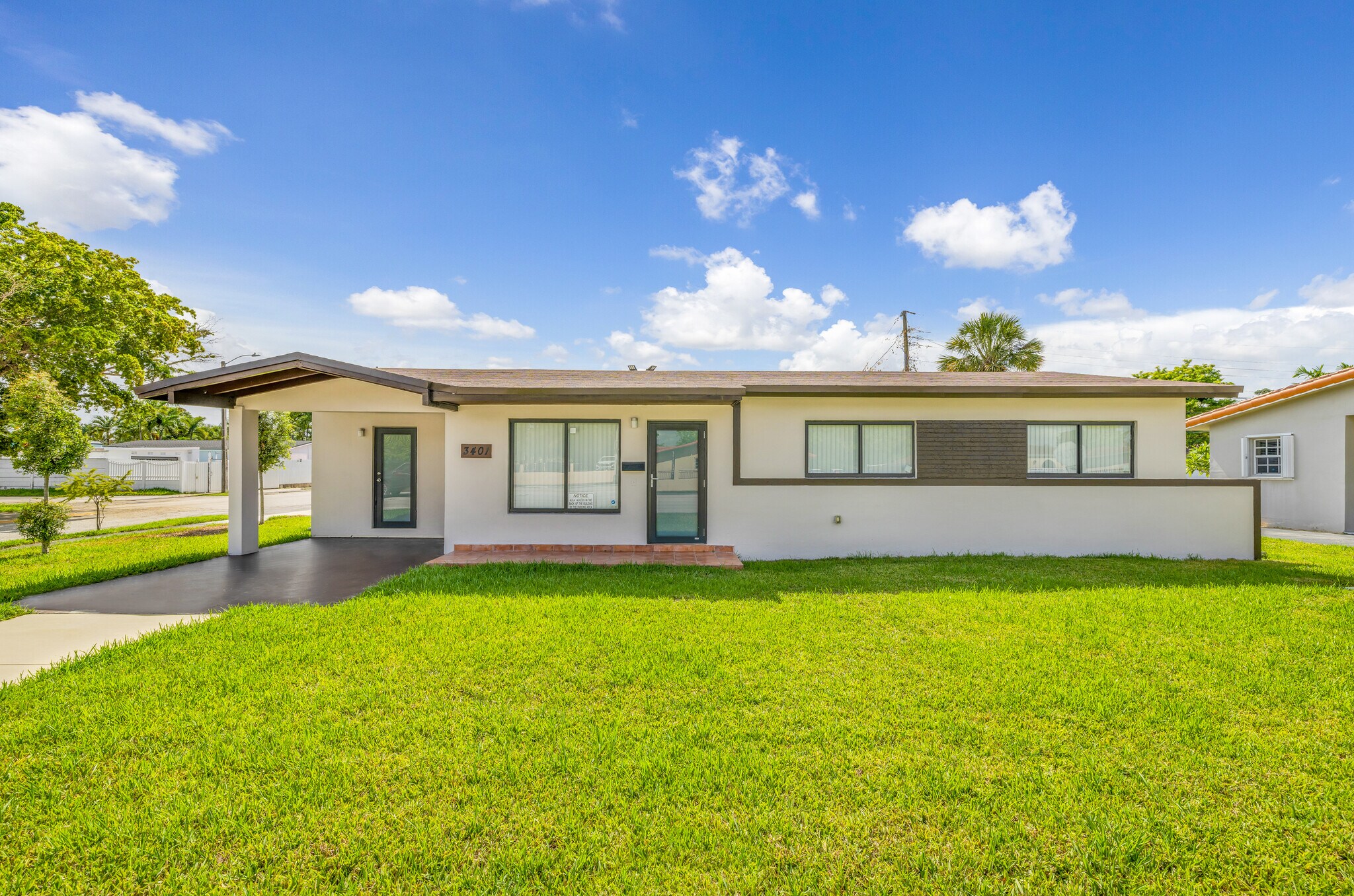 3401 SW 107th Ave, Miami, FL à louer Photo de l’immeuble– Image 1 sur 35
