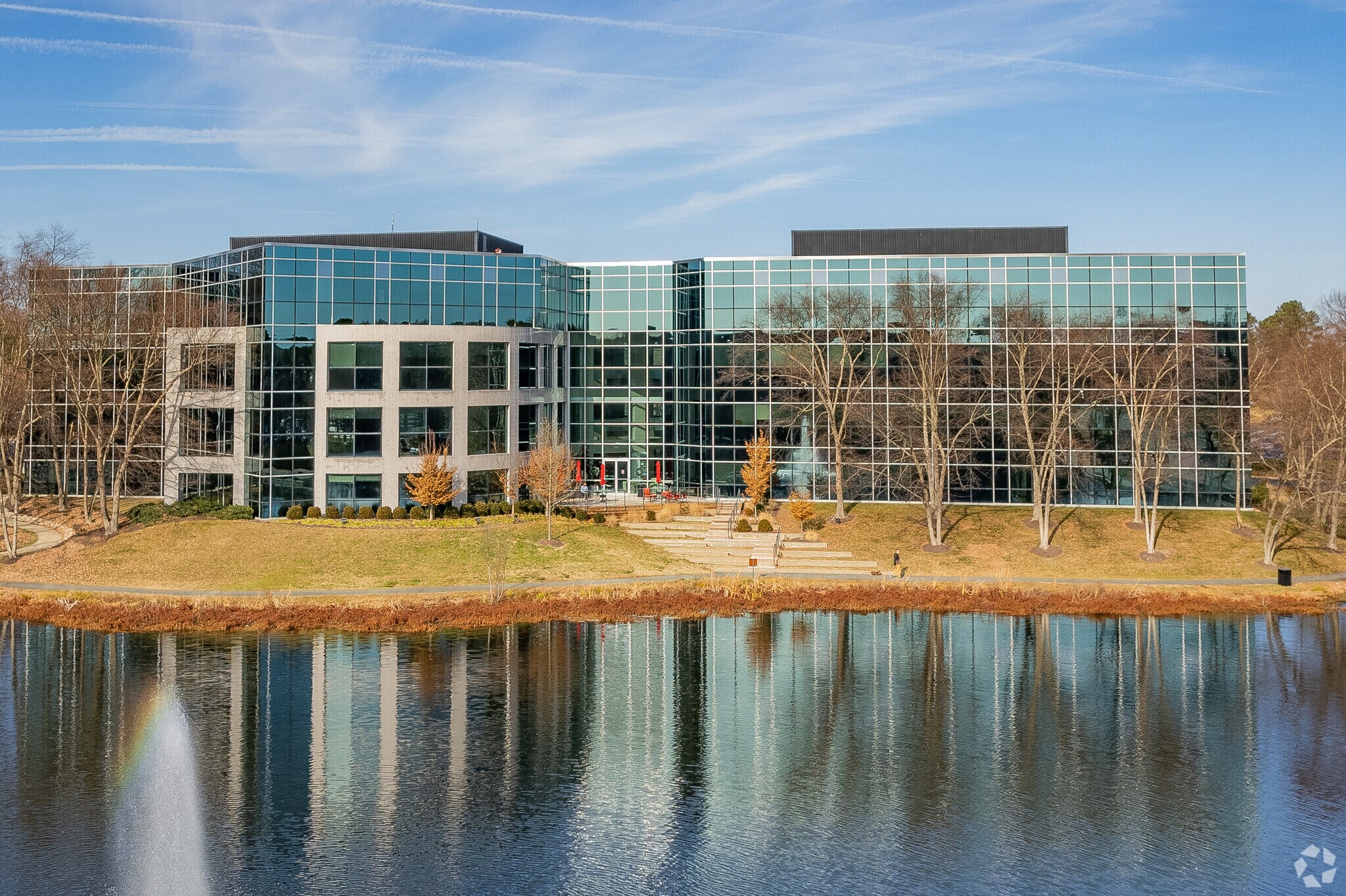 4600 Cox Rd, Glen Allen, VA à louer Photo de l’immeuble– Image 1 sur 8