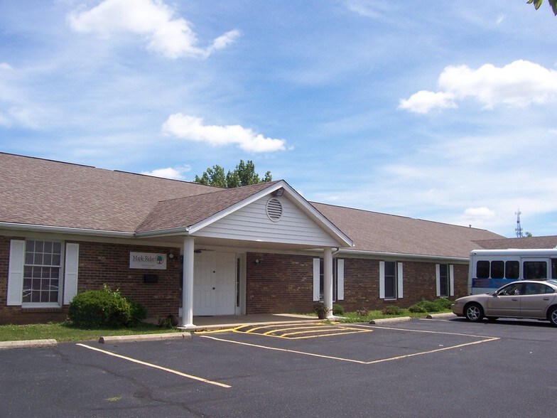 1231 Cumberland Ave, West Lafayette, IN à louer - Photo de l’immeuble – Image 3 sur 3