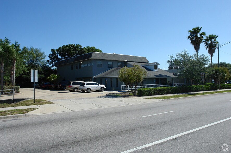 2230 Drew St, Clearwater, FL à vendre - Photo principale – Image 3 sur 3