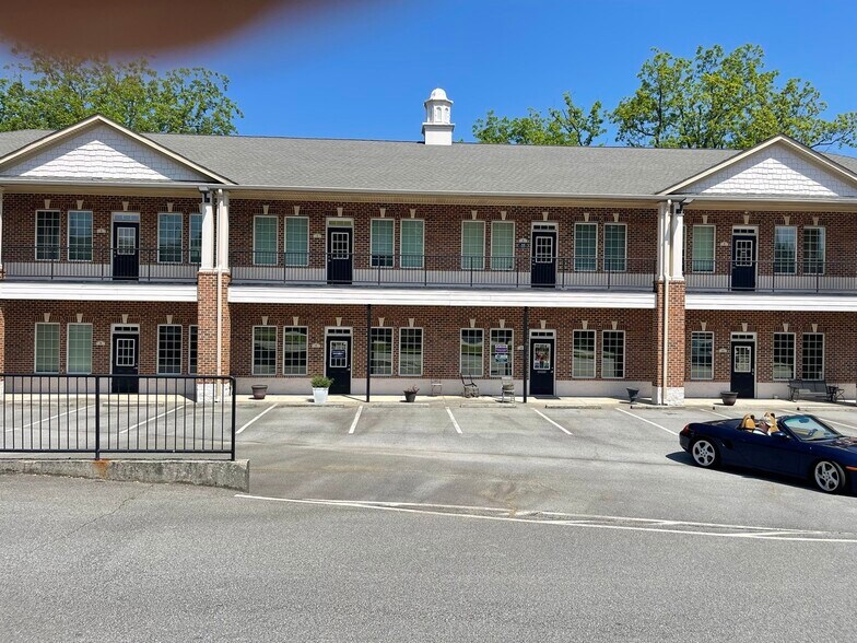 4209 Oakwood Rd, Oakwood, GA à louer - Photo principale – Image 1 sur 5
