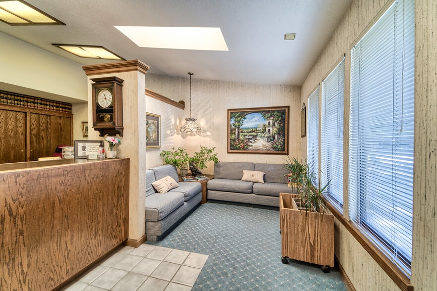 1408 Live Oak Blvd, Yuba City, CA à vendre - Photo intérieure – Image 2 sur 28