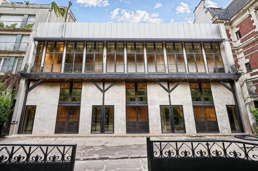 Local d'activités dans Paris à vendre - Photo de l’immeuble – Image 2 sur 6