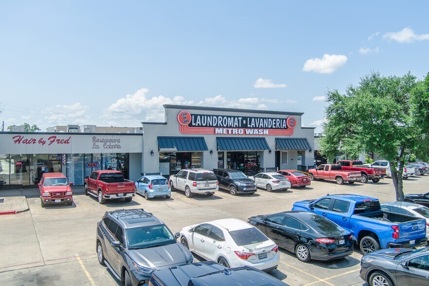 1901-2403 E Red River St, Victoria, TX à vendre - Photo de l’immeuble – Image 2 sur 11