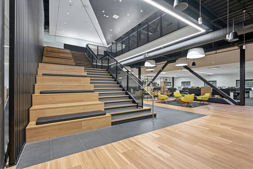 15505 Wright Brothers Dr, Addison, TX à louer - Photo intérieure – Image 3 sur 18