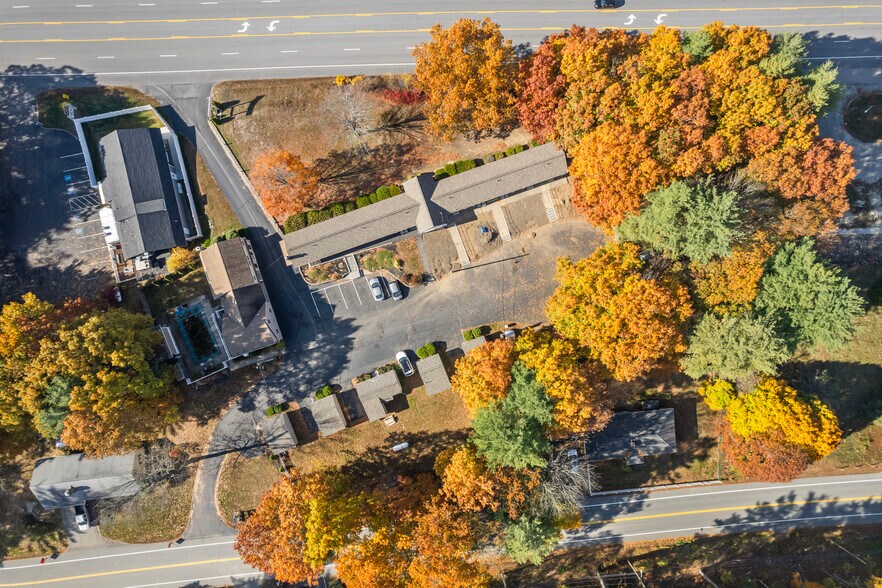 79 Old Post Rd, Kittery, ME à vendre - Photo de l’immeuble – Image 3 sur 25