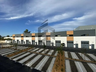 Plus de détails pour Local d'activités à louer