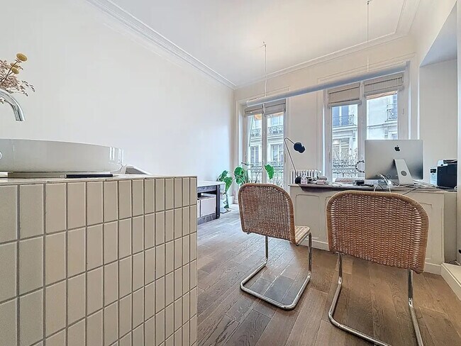 Plus de détails pour Bureau à louer