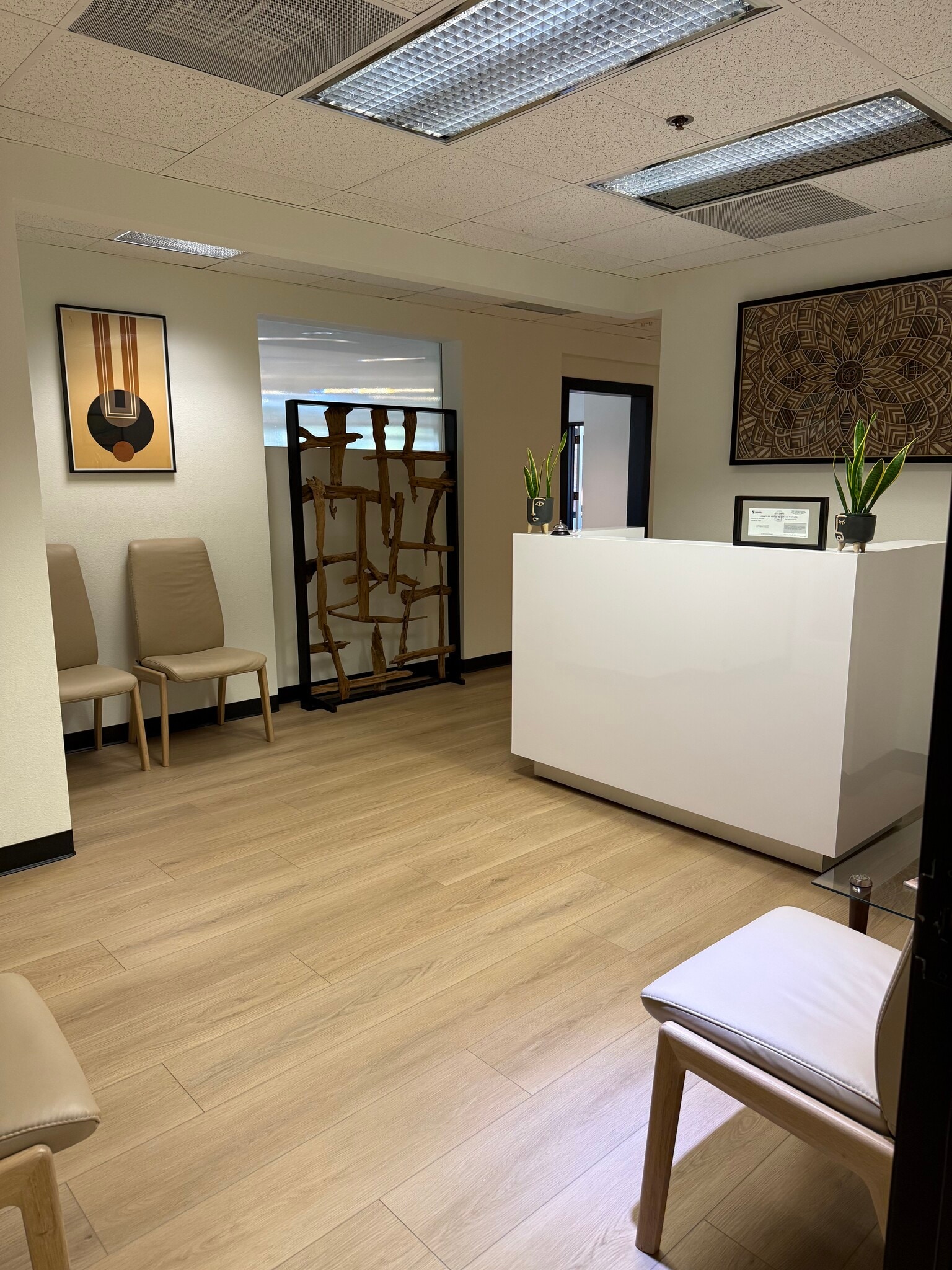 641 Higuera St, San Luis Obispo, CA à louer Photo intérieure– Image 1 sur 7