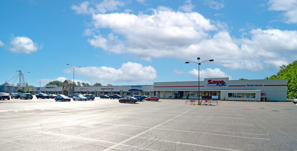 300-320 Lexington Rd, Versailles, KY à louer - Photo de l’immeuble – Image 2 sur 9