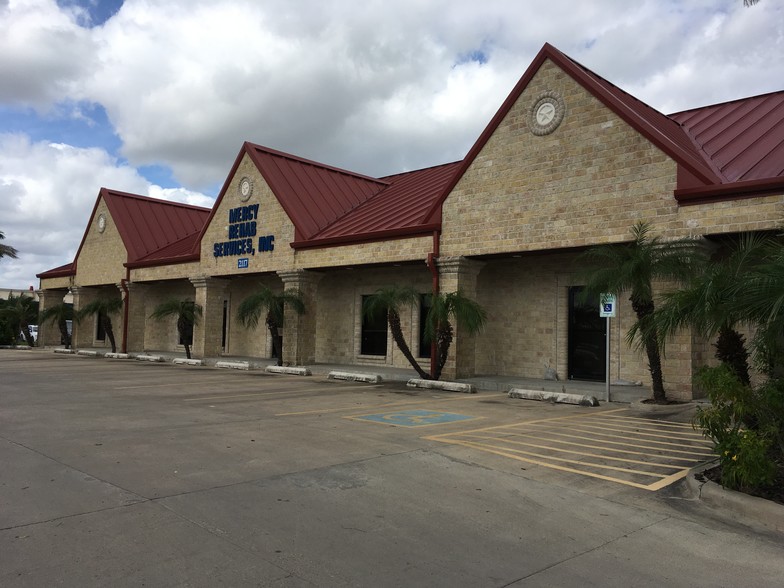 2117 E Tyler Ave, Harlingen, TX à louer - Photo de l’immeuble – Image 3 sur 7