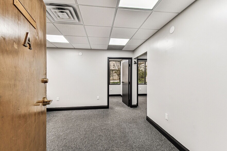 3804 Gunn Hwy, Tampa, FL à vendre - Photo de l’immeuble – Image 3 sur 27