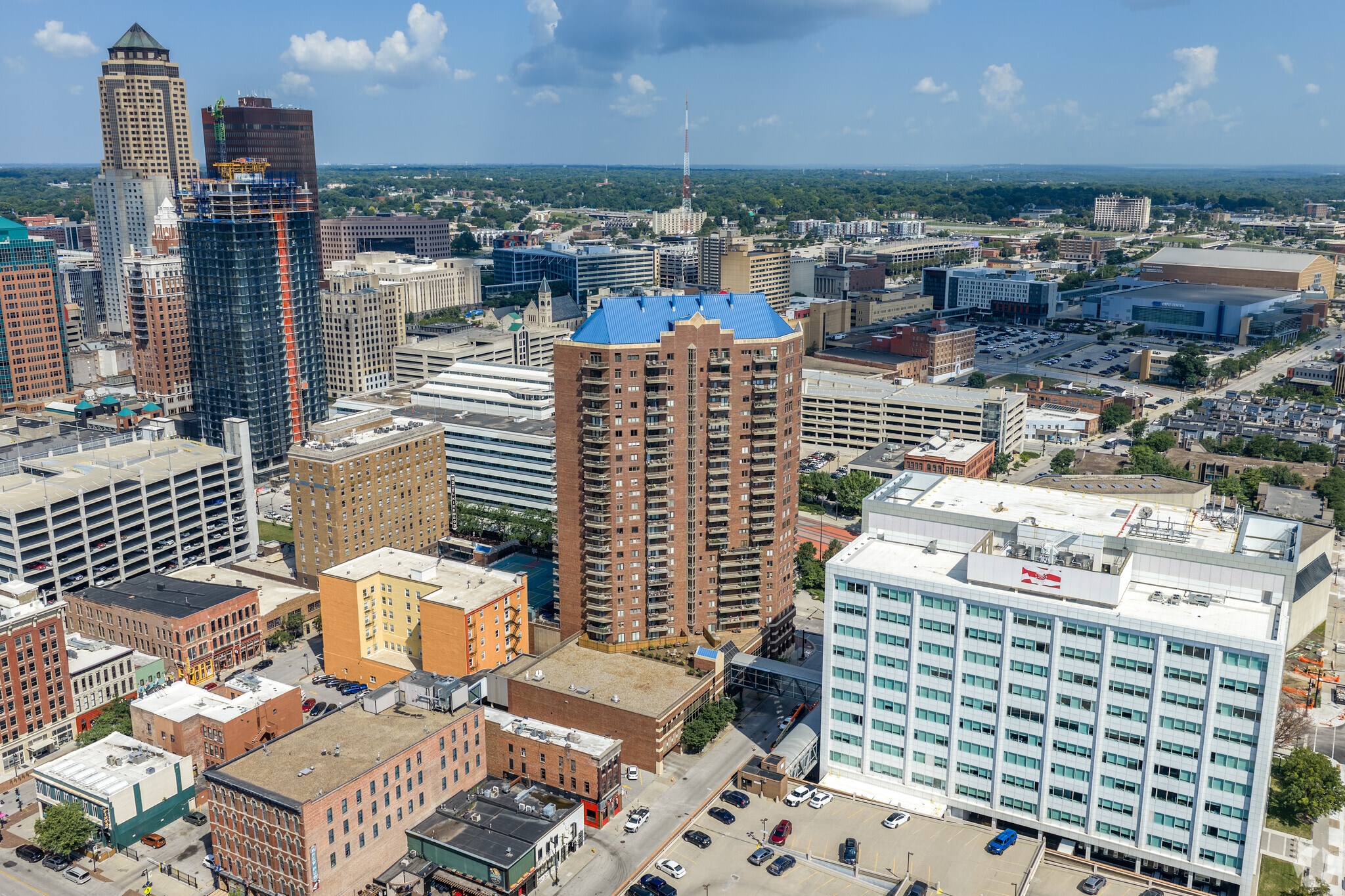 300 Walnut St, Des Moines, IA à vendre Aérien– Image 1 sur 29