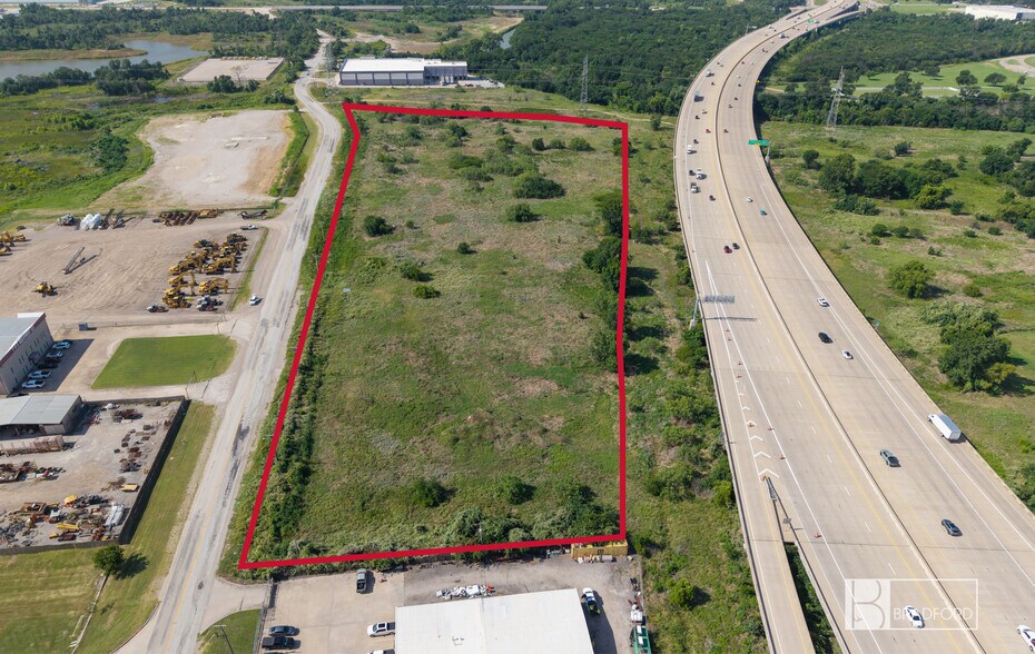 2651 Hardrock Rd, Grand Prairie, TX à louer - Photo de l’immeuble – Image 3 sur 7