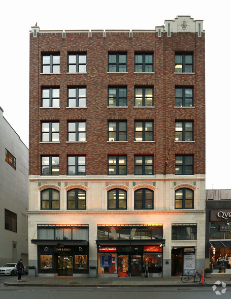 555-565 W Georgia St, Vancouver, BC à louer - Photo de l’immeuble – Image 2 sur 12