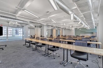 112 N Central Ave, Phoenix, AZ à louer Photo intérieure– Image 1 sur 10