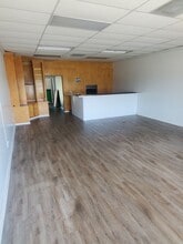 5303 E Colonial Dr, Orlando, FL à louer Photo intérieure– Image 2 sur 5