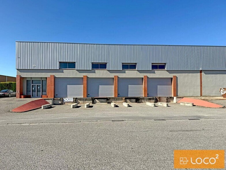 Industriel/Logistique dans Saint-Alban à louer - Photo de l’immeuble – Image 2 sur 9