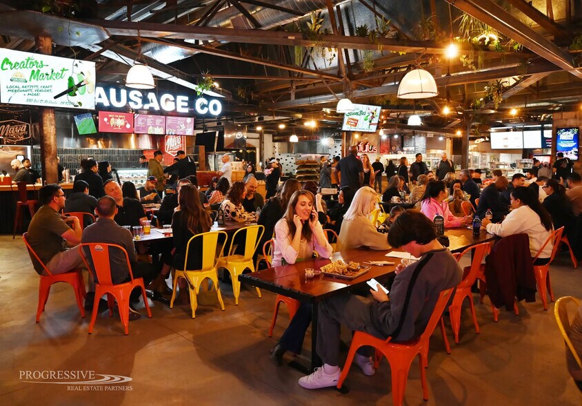 330 3rd St, Redlands, CA à louer - Photo de l’immeuble – Image 2 sur 23