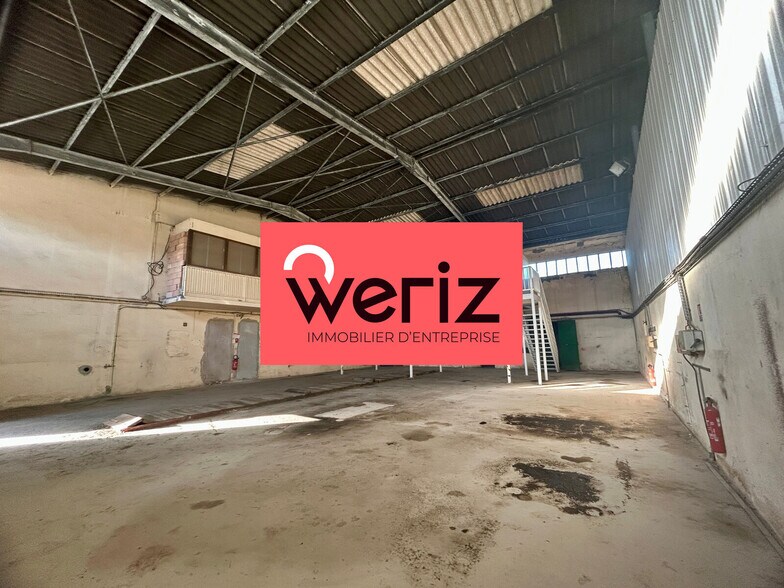 20 Rue Barbaroux, Châteauneuf-les-Martigues à louer - Photo de l’immeuble – Image 2 sur 8