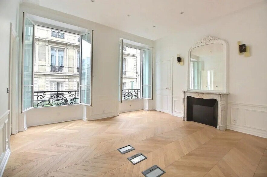 Bureau dans Paris à louer - Photo de l’immeuble – Image 1 sur 7