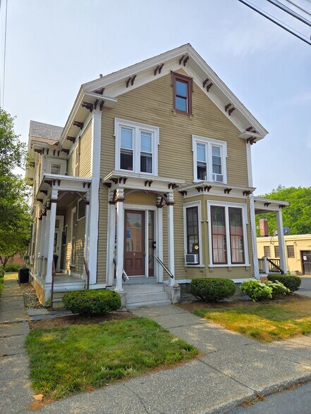 225-233 Main Street, Brattleboro, VT à vendre - Photo de l’immeuble – Image 1 sur 20