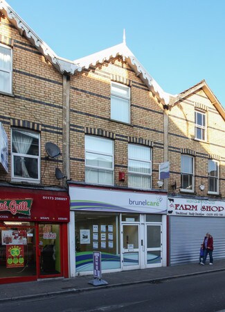 Plus de détails pour 21 Regent St, Kingswood - Local commercial à vendre